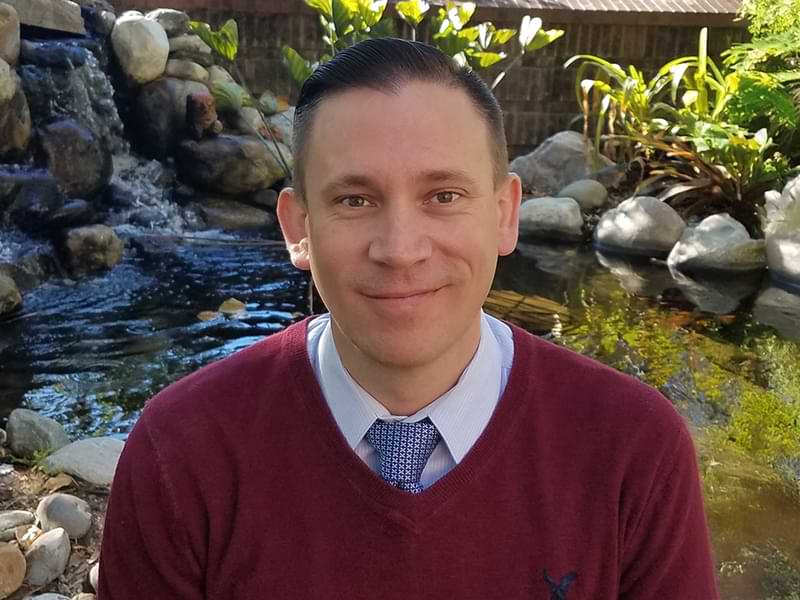 Daniel Thompson headshot